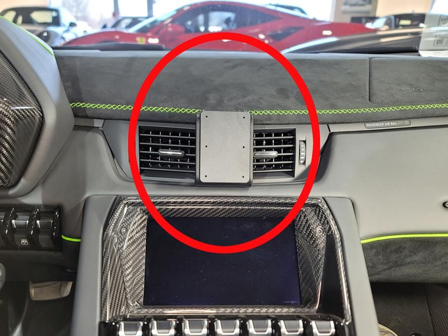 Proclip Lamborghini Aventador 11-24 Center mount